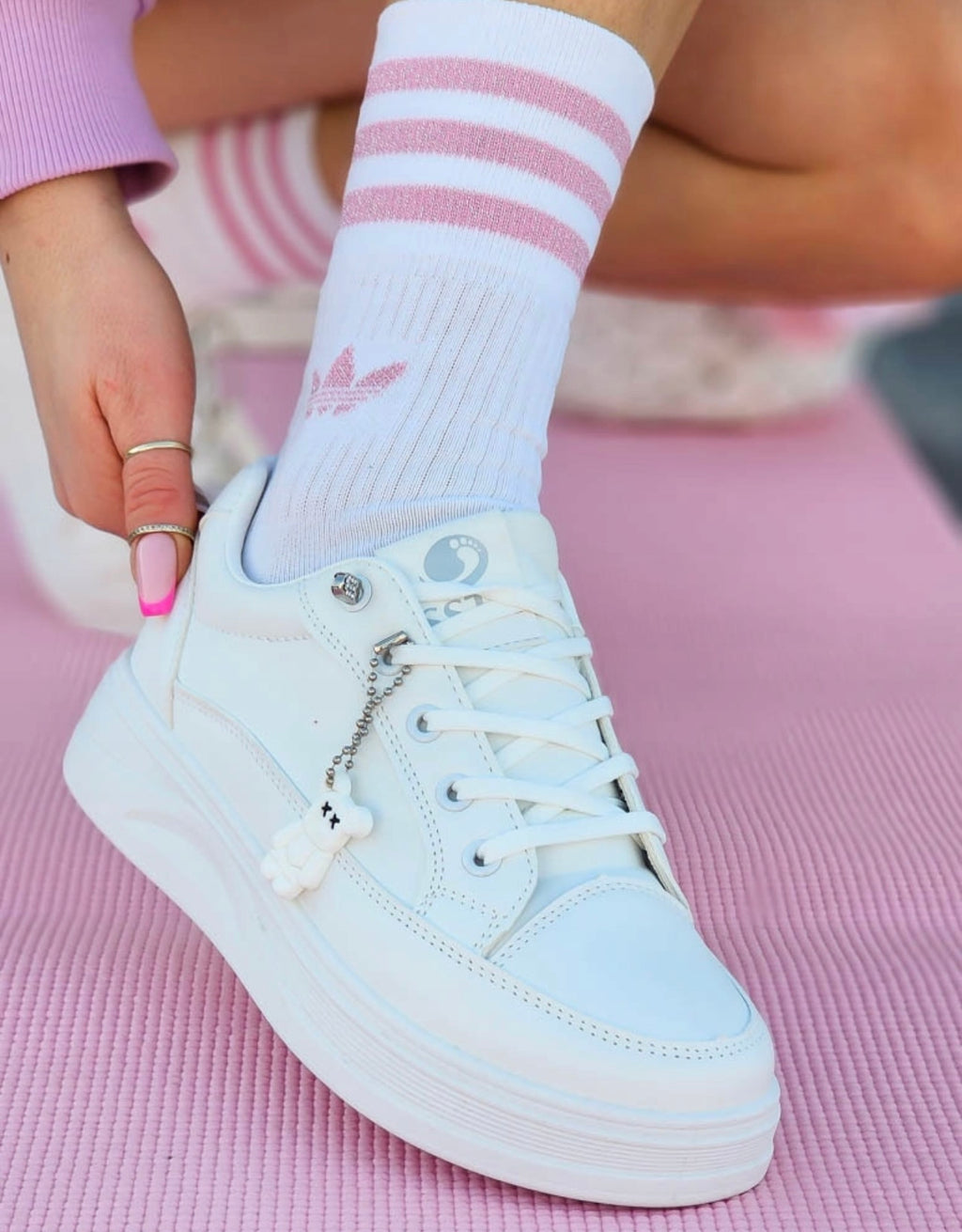 BEAR Sneakers