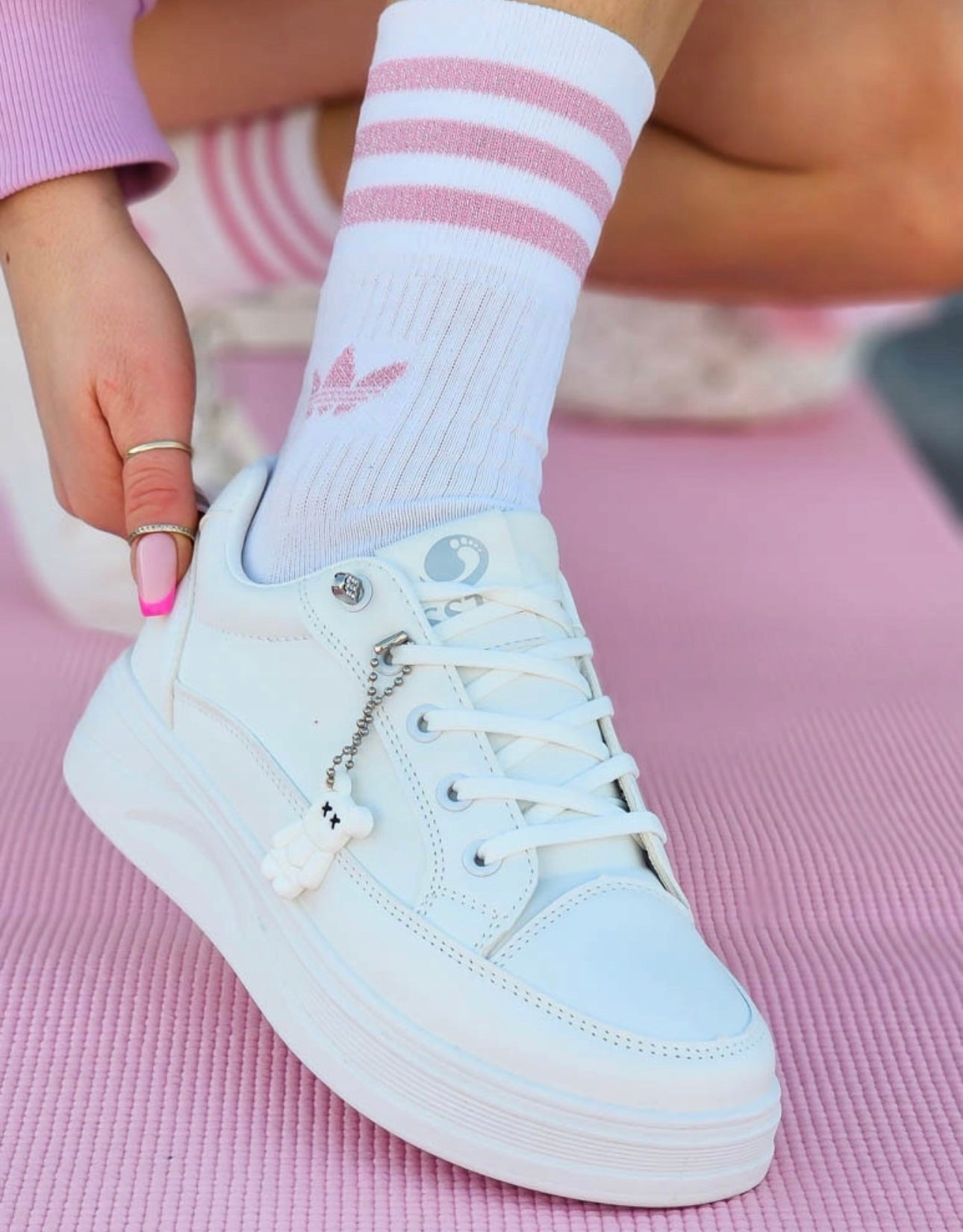 BEAR Sneakers