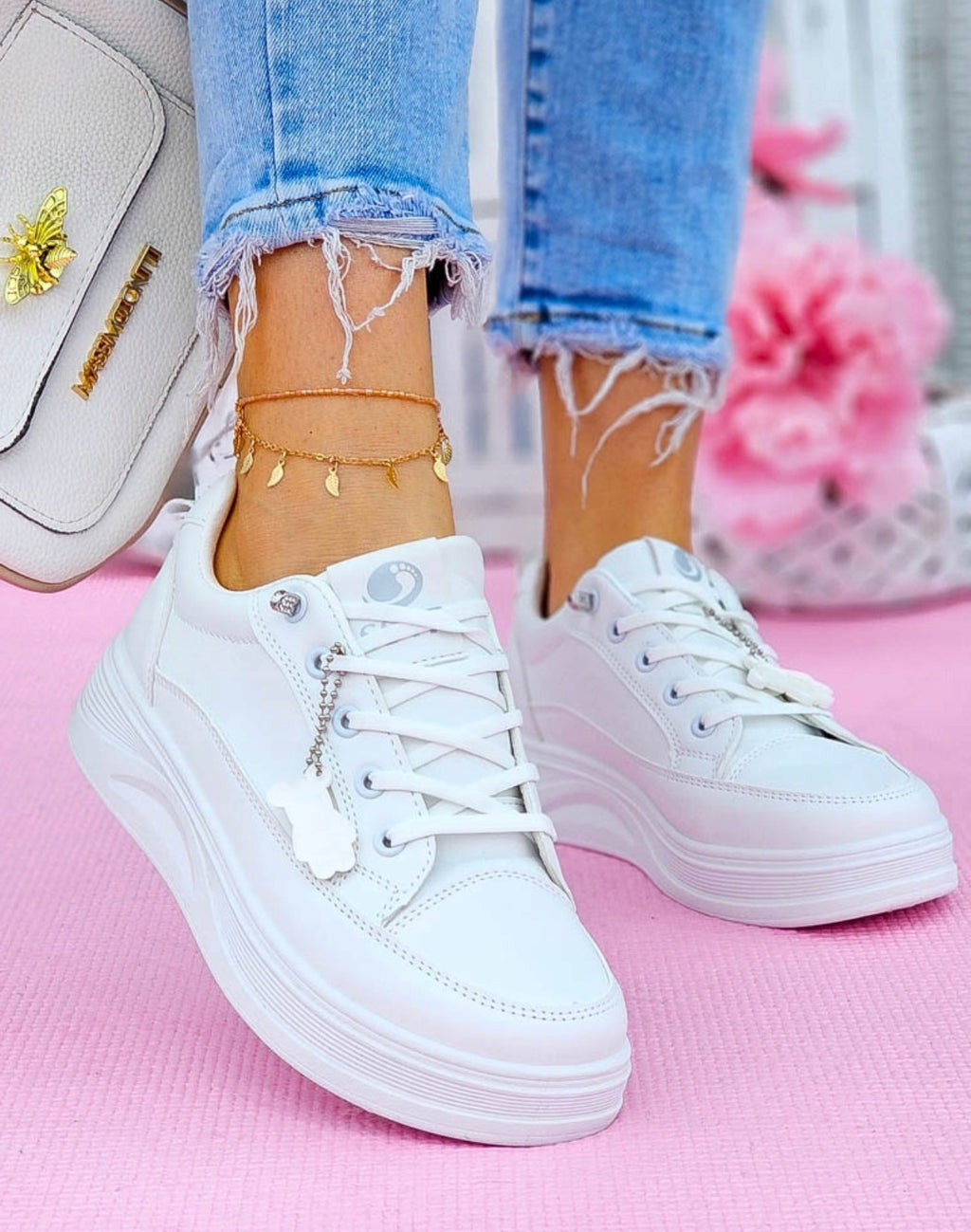 BEAR Sneakers